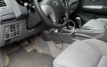 Toyota Hilux VII, 2012 год, 2 800 000 рублей, 12 фотография