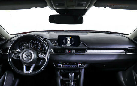 Mazda 6, 2022 год, 3 110 000 рублей, 17 фотография