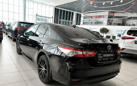 Toyota Camry, 2018 год, 2 415 000 рублей, 8 фотография