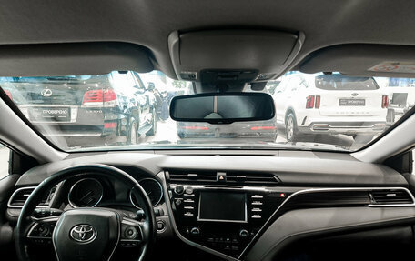 Toyota Camry, 2018 год, 2 415 000 рублей, 17 фотография