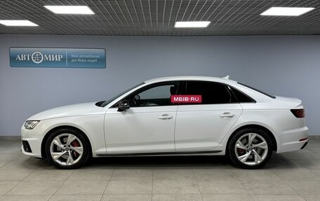 Audi A4, 2019 год, 3 030 000 рублей, 4 фотография