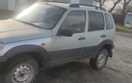 Chevrolet Niva I рестайлинг, 2005 год, 250 000 рублей, 1 фотография