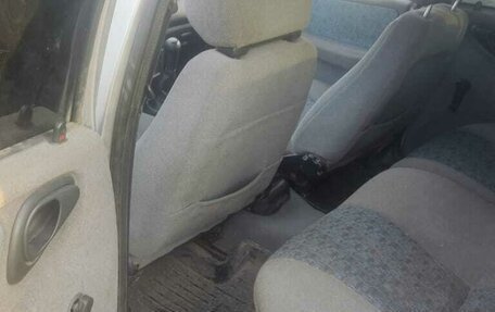 Chevrolet Niva I рестайлинг, 2005 год, 250 000 рублей, 3 фотография