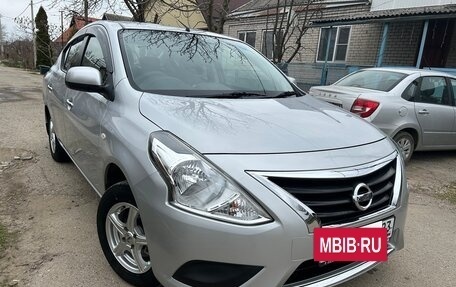 Nissan Latio I, 2015 год, 900 000 рублей, 2 фотография