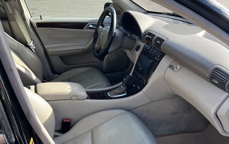 Mercedes-Benz C-Класс, 2003 год, 750 000 рублей, 14 фотография