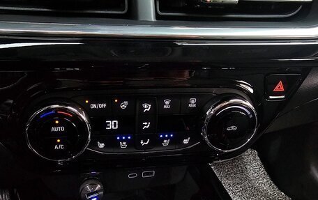 Chevrolet Trax, 2023 год, 1 421 340 рублей, 19 фотография