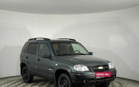 Chevrolet Niva I рестайлинг, 2018 год, 799 000 рублей, 2 фотография