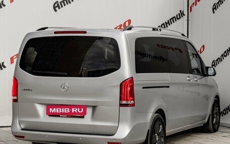 Mercedes-Benz V-Класс, 2018 год, 4 350 000 рублей, 8 фотография