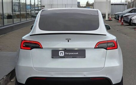 Tesla Model Y I, 2021 год, 4 000 000 рублей, 8 фотография
