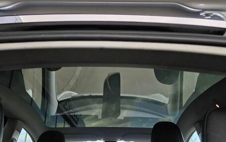 Tesla Model Y I, 2021 год, 4 000 000 рублей, 15 фотография