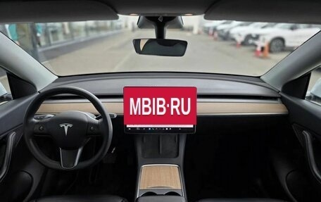 Tesla Model Y I, 2021 год, 4 000 000 рублей, 16 фотография