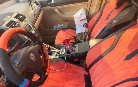 Volkswagen Golf V, 2004 год, 370 000 рублей, 2 фотография