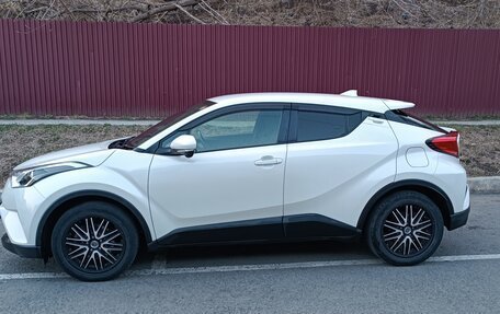 Toyota C-HR I рестайлинг, 2017 год, 1 550 000 рублей, 1 фотография