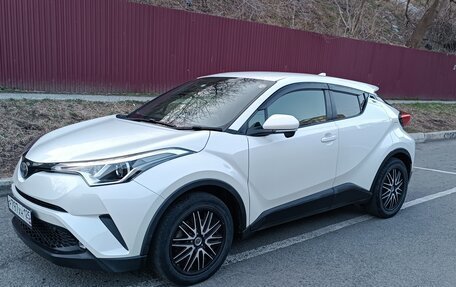 Toyota C-HR I рестайлинг, 2017 год, 1 550 000 рублей, 2 фотография