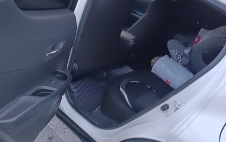 Toyota C-HR I рестайлинг, 2017 год, 1 550 000 рублей, 15 фотография