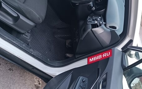 Toyota C-HR I рестайлинг, 2017 год, 1 550 000 рублей, 13 фотография