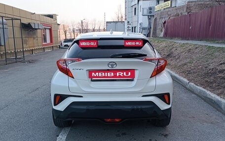 Toyota C-HR I рестайлинг, 2017 год, 1 550 000 рублей, 5 фотография