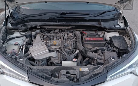 Toyota C-HR I рестайлинг, 2017 год, 1 550 000 рублей, 16 фотография