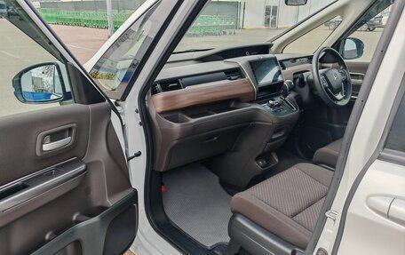 Honda Freed II, 2021 год, 2 000 000 рублей, 7 фотография