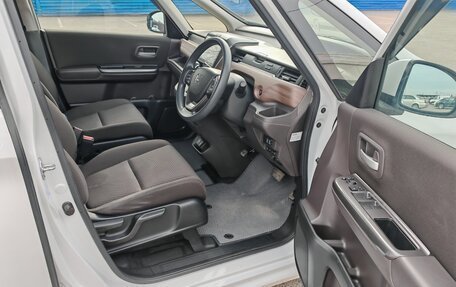 Honda Freed II, 2021 год, 2 000 000 рублей, 12 фотография