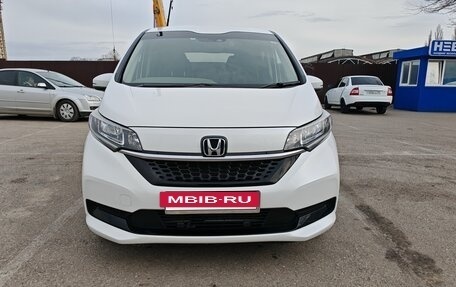 Honda Freed II, 2021 год, 2 000 000 рублей, 4 фотография
