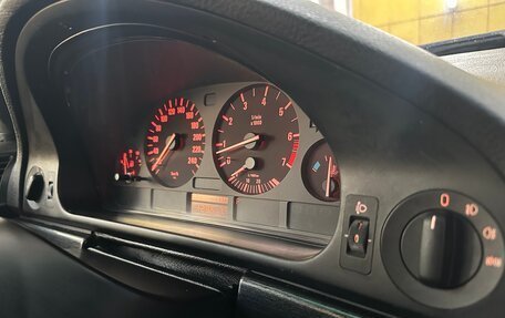 BMW 5 серия, 1996 год, 555 000 рублей, 18 фотография