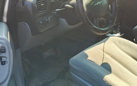 Chrysler Town & Country IV, 2005 год, 680 000 рублей, 4 фотография