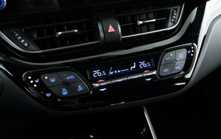 Toyota C-HR I рестайлинг, 2021 год, 3 922 046 рублей, 15 фотография