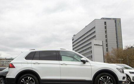 Volkswagen Tiguan II, 2018 год, 2 798 000 рублей, 3 фотография