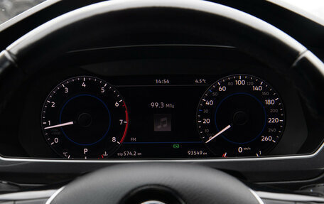 Volkswagen Tiguan II, 2018 год, 2 798 000 рублей, 9 фотография