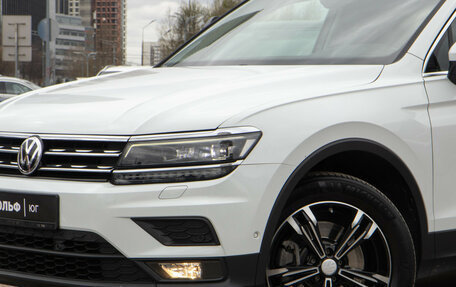 Volkswagen Tiguan II, 2018 год, 2 798 000 рублей, 23 фотография