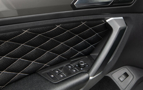 Volkswagen Tiguan II, 2018 год, 2 798 000 рублей, 16 фотография