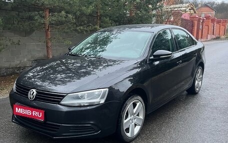 Volkswagen Jetta VI, 2014 год, 895 000 рублей, 1 фотография