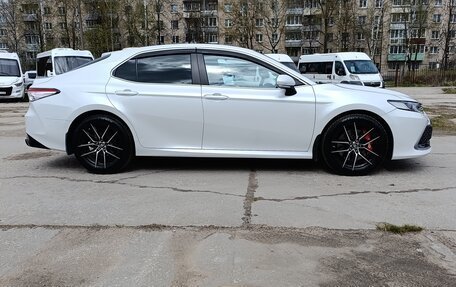 Toyota Camry, 2021 год, 3 550 000 рублей, 16 фотография