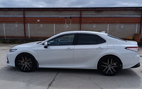 Toyota Camry, 2021 год, 3 550 000 рублей, 12 фотография