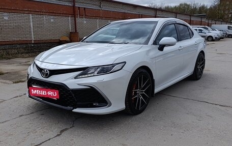 Toyota Camry, 2021 год, 3 550 000 рублей, 19 фотография