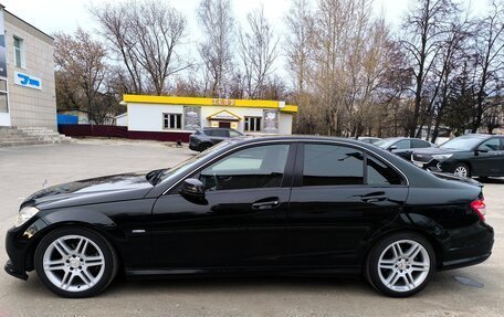 Mercedes-Benz C-Класс, 2010 год, 900 000 рублей, 2 фотография