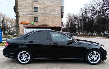 Mercedes-Benz C-Класс, 2010 год, 900 000 рублей, 5 фотография