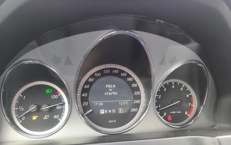 Mercedes-Benz C-Класс, 2010 год, 900 000 рублей, 17 фотография