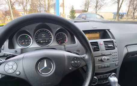 Mercedes-Benz C-Класс, 2010 год, 900 000 рублей, 16 фотография