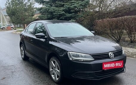 Volkswagen Jetta VI, 2014 год, 895 000 рублей, 2 фотография