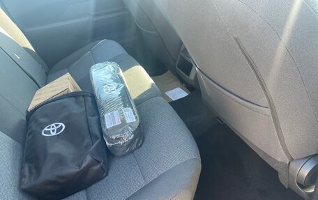 Toyota Hilux, 2025 год, 5 650 000 рублей, 8 фотография