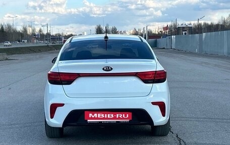 KIA Rio IV, 2018 год, 1 330 000 рублей, 4 фотография