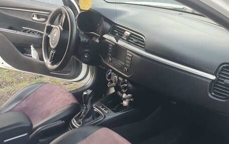 KIA Rio IV, 2017 год, 1 150 000 рублей, 17 фотография