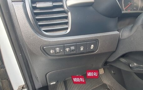 KIA Rio IV, 2017 год, 1 150 000 рублей, 15 фотография