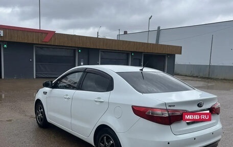 KIA Rio III рестайлинг, 2014 год, 880 000 рублей, 4 фотография