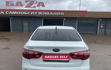 KIA Rio III рестайлинг, 2014 год, 880 000 рублей, 6 фотография