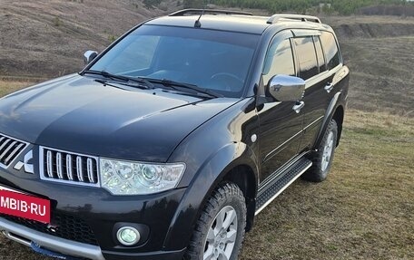 Mitsubishi Pajero Sport II рестайлинг, 2012 год, 2 030 000 рублей, 2 фотография