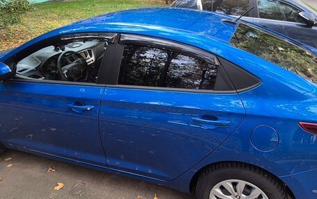 Hyundai Solaris II рестайлинг, 2021 год, 2 500 000 рублей, 2 фотография