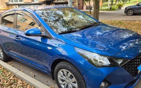 Hyundai Solaris II рестайлинг, 2021 год, 2 500 000 рублей, 9 фотография